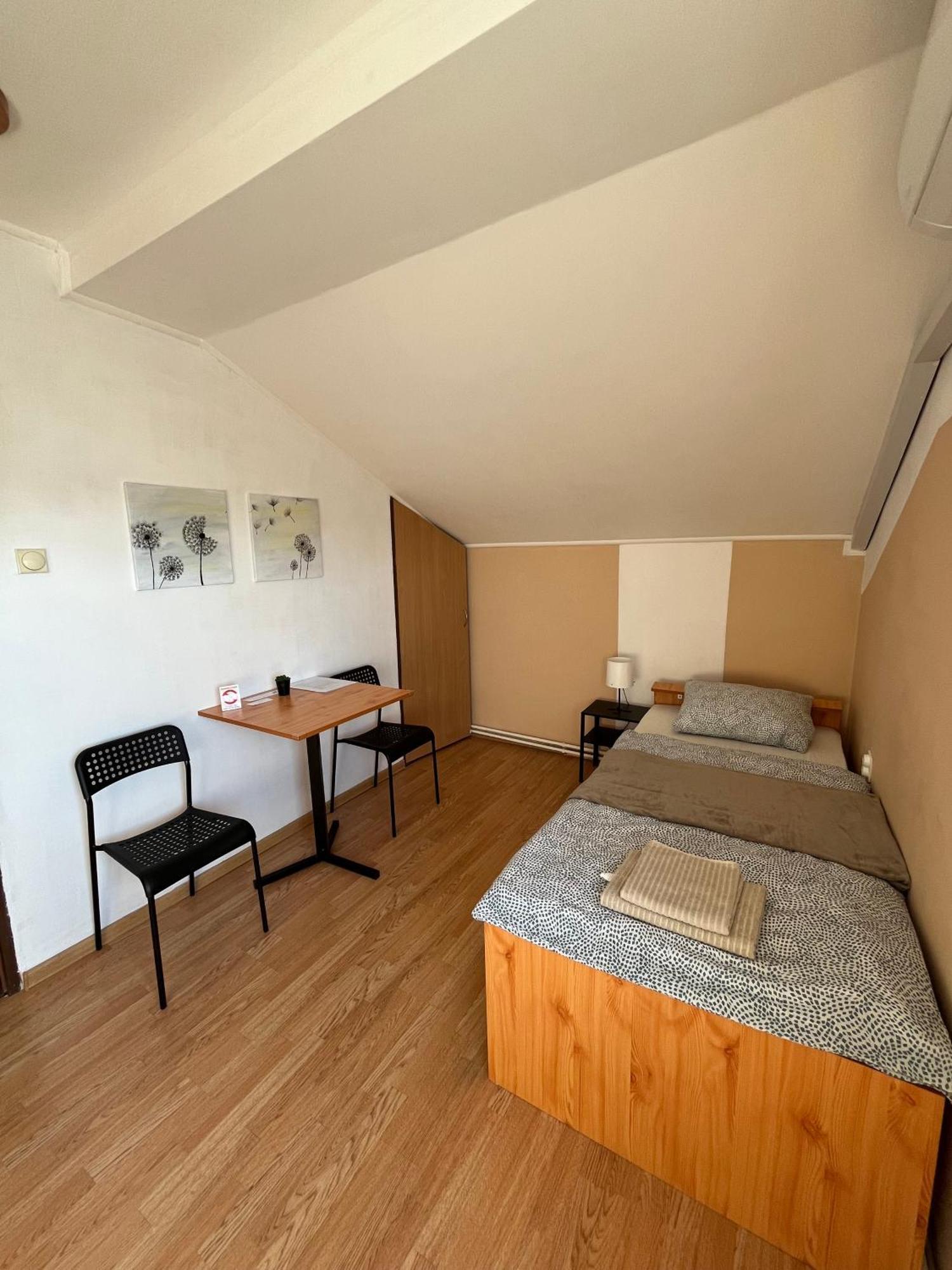 Apartamento Sobe Zoka Subotica Exterior foto
